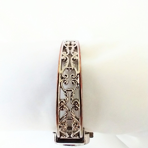 Watch women's cuff silver tone - Picture 2 of 6